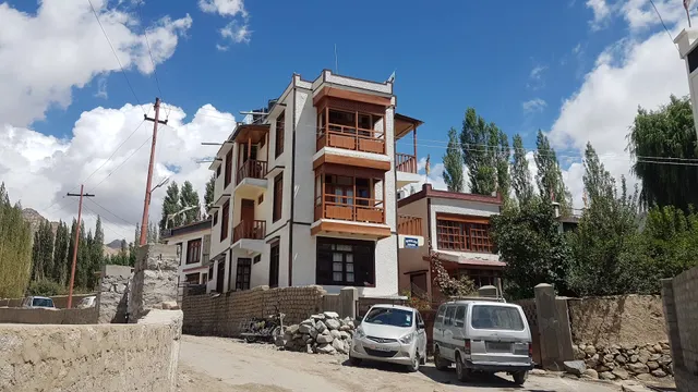 Mona Lisa Guest House