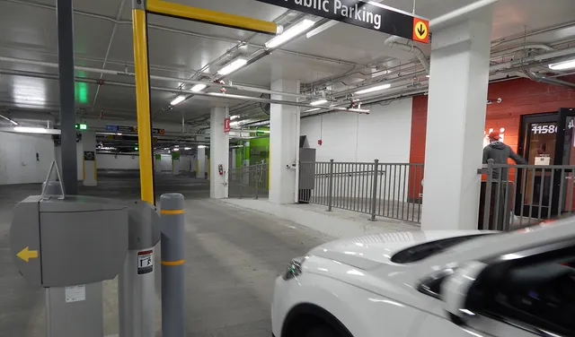 Boro Place Street Meter (Colonial Parking)