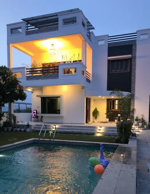 Sereine Villa by Akoaham