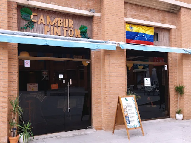 Cambur Pintón Restaurant