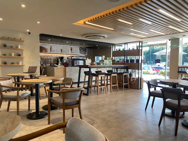 The Coffee Bean & Tea Leaf