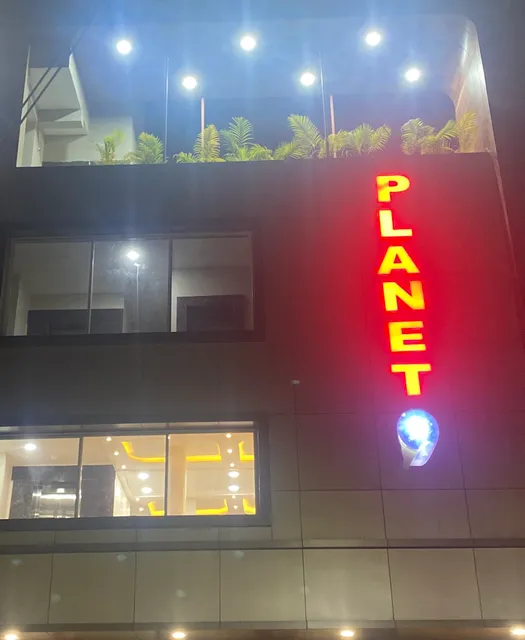 Hotel Planet