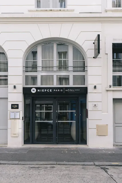 Niepce Paris Hotel, Curio Collection by Hilton