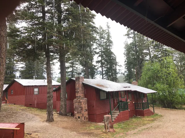 The Cabins At Cloudcroft