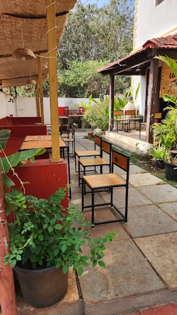 Uncle Tim's Soul Food (Bar and Restaurant)