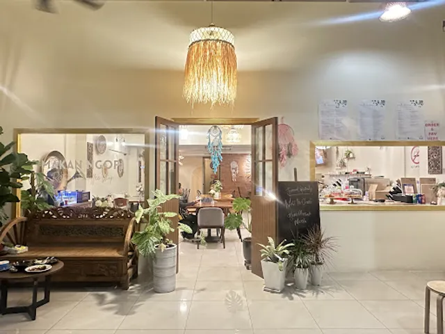 Makan Ngopi Coffee Shop & Restaurant