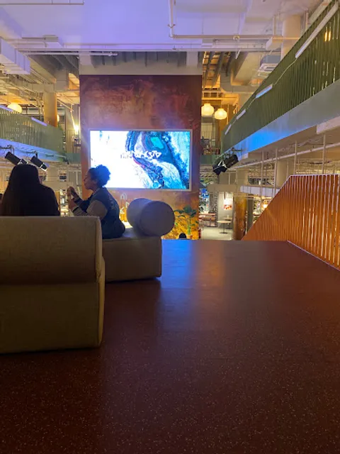 Manifesto Deutschland - Hauptsitz Berlin