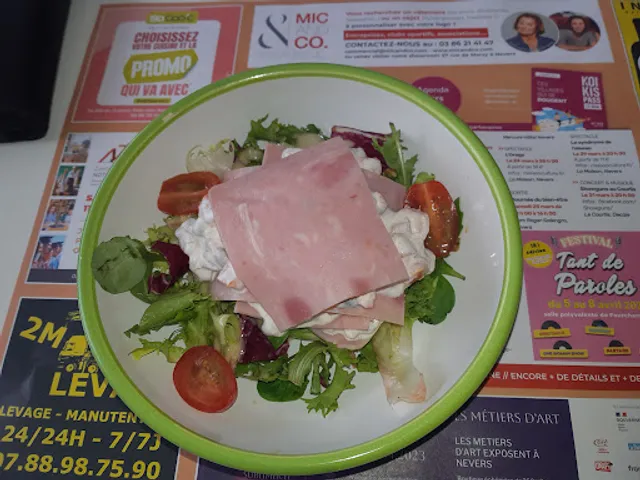 Cafe de L Hotel de Ville