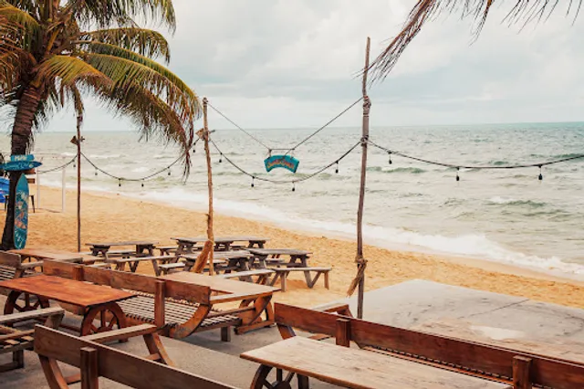 Sunset Beach Bar & Restaurant