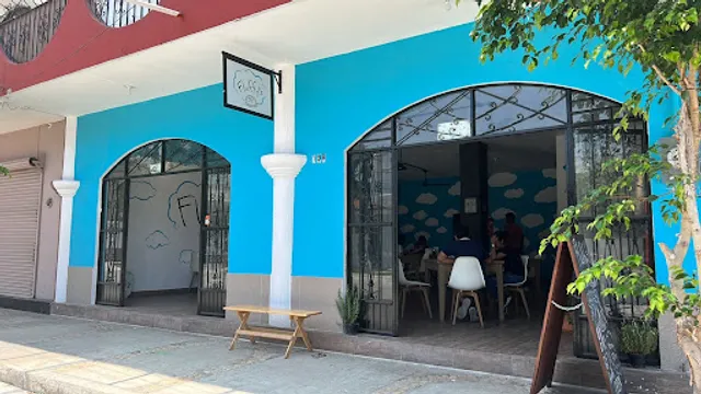 Fluffy's - Versalles