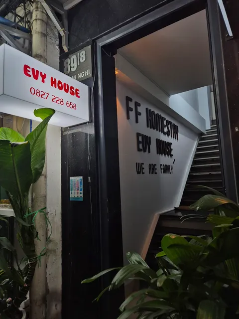 F F Homestay. Evy House