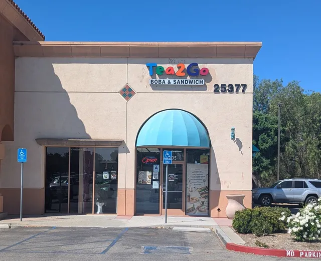 Tea2Go boba and sandwich