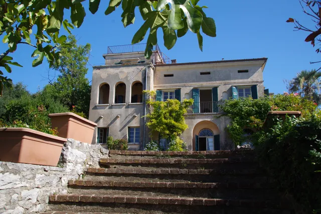 Villa Stunning Views