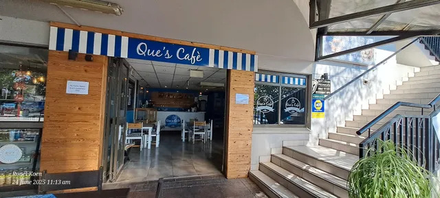 Que's Cafè