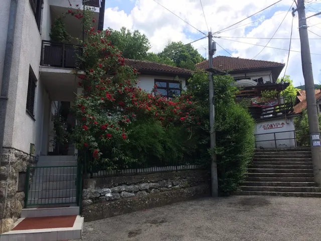 La pausa suite apartments