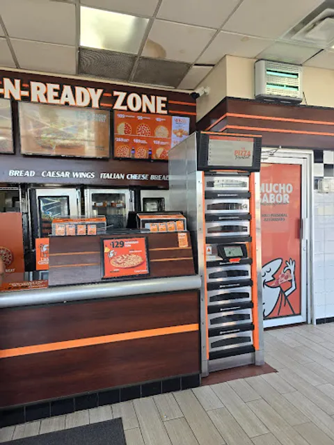 Little Caesar's Pizza Plaza Paseo 2000