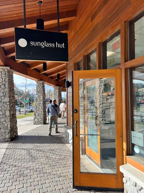 Sunglass Hut
