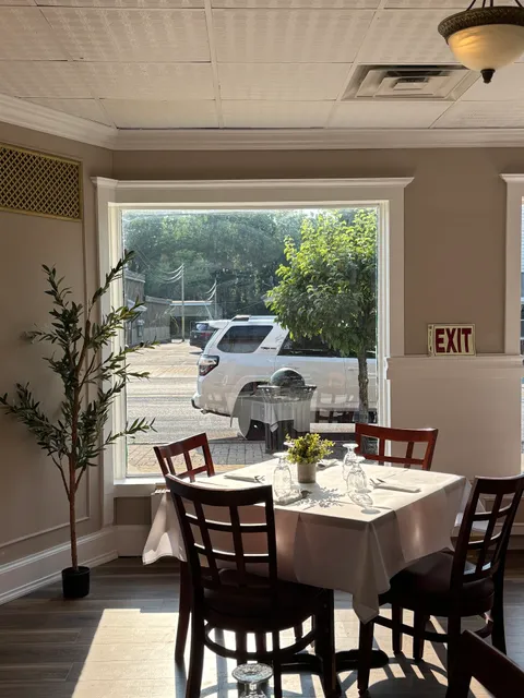 Ruby Begonia's Restaurant and Lounge