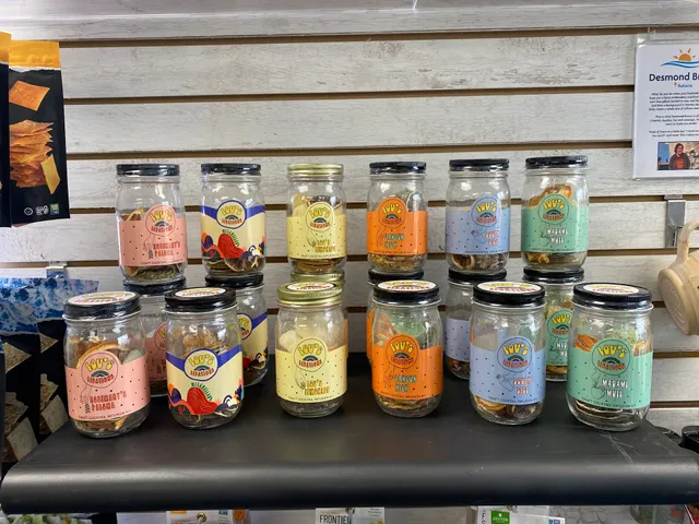 Starved Rock Country Welcome Center, An Illinois Made Gift Shoppe - Heritage Corridor Destinations