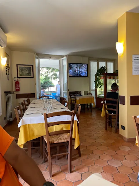 Ristorante Il Castello Di Di Guassardolorenzo E Bollati Alberto Sas