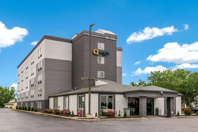 Quality Inn Rochester West