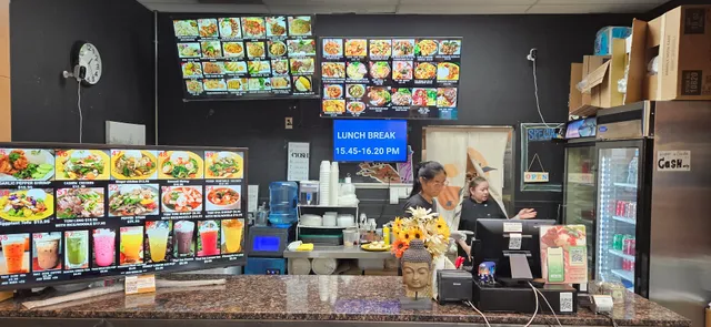 P Dern Thai Kitchen, Niles, IL