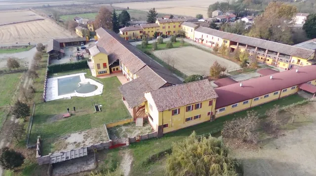 Farmhouse Cascina Corte Grande