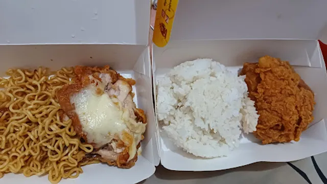 Geprek Gold Chick - Binus