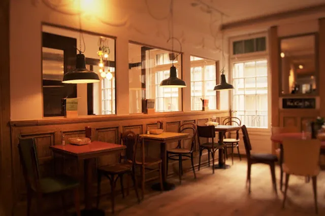 Crazy Wolf - Burgers & Brunch