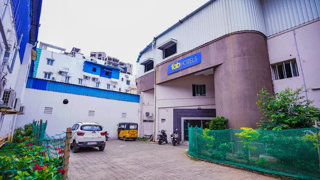 FabExpress Yash Comfort Inn