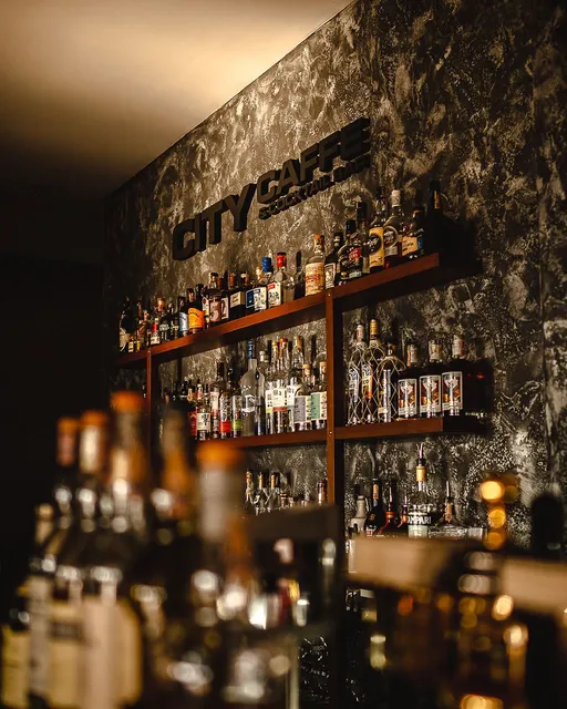 City Caffe & Cocktail Bar