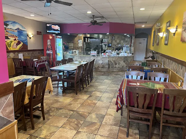 Tu Casa Pizzería & Mexican grill