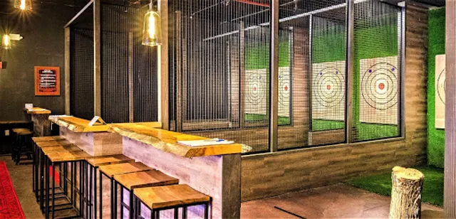 Kick Axe Throwing BROOKLYN
