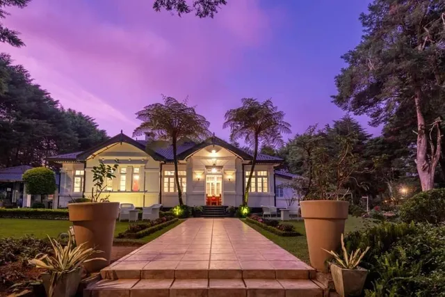 MIRAGE KINGS COTTAGE