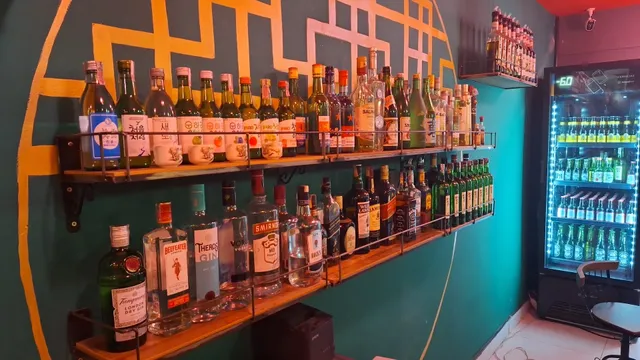 Madame Wu - Drinks, porções e bowls de inspiração asiática