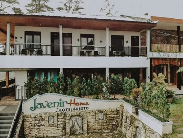 Javenir Home Hotel & Resto