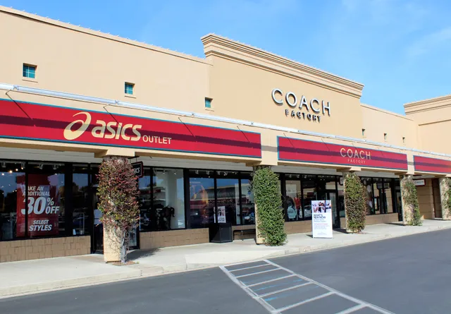 COACH Outlet