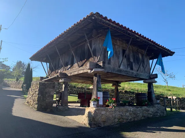 La Quintana de Romillo apartments