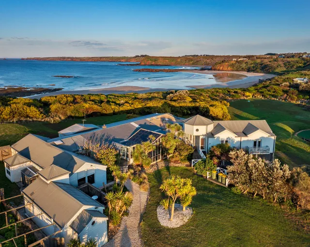 Marlin Beachfront, Smiths Beach