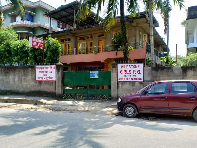Milestone Girl's PG - Hostel Ganeshguri