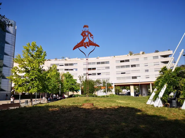 Plaça de Ricard Camí