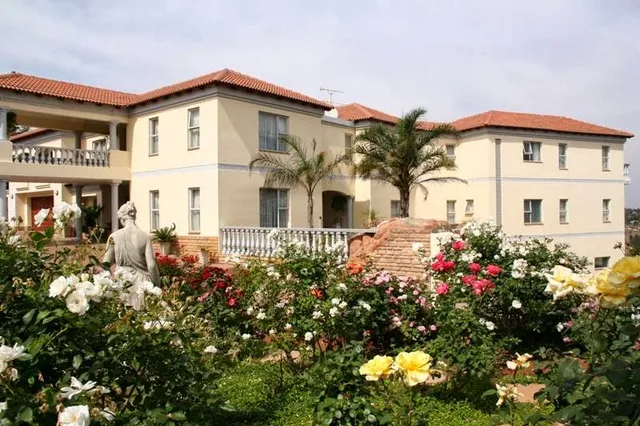 All Seasons Boutique Hotel (Own Power - Own Water)