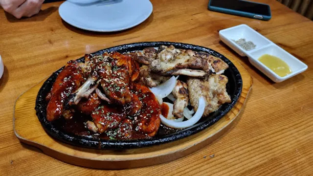 코리안숯불닭바베큐검암동점