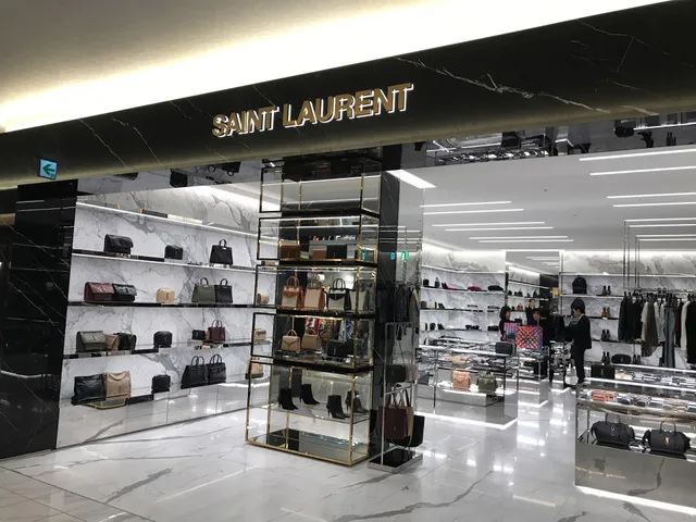 Saint Laurent