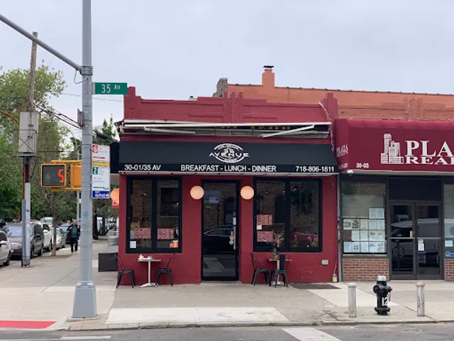 CANTINA 35 (35 Avenue Diner)