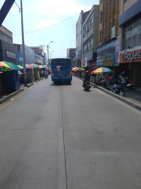 Centro Comercial Calle 13