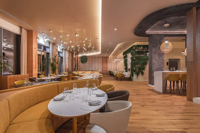 Viseversa Restaurant & Bar