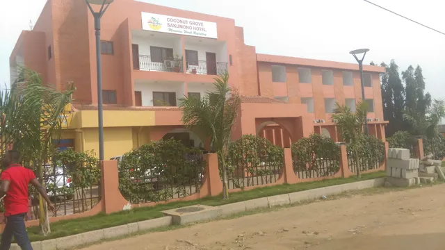 Coconut Groove Sakumono Hotel