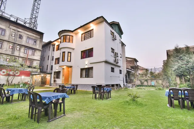 The Iceland Hotel Srinagar