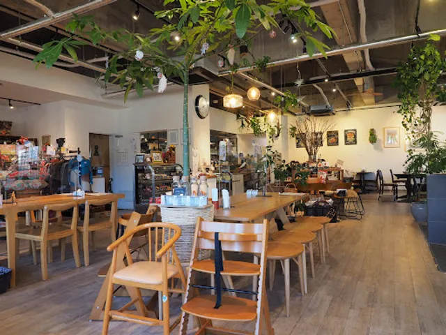 こふん前cafe IROHA